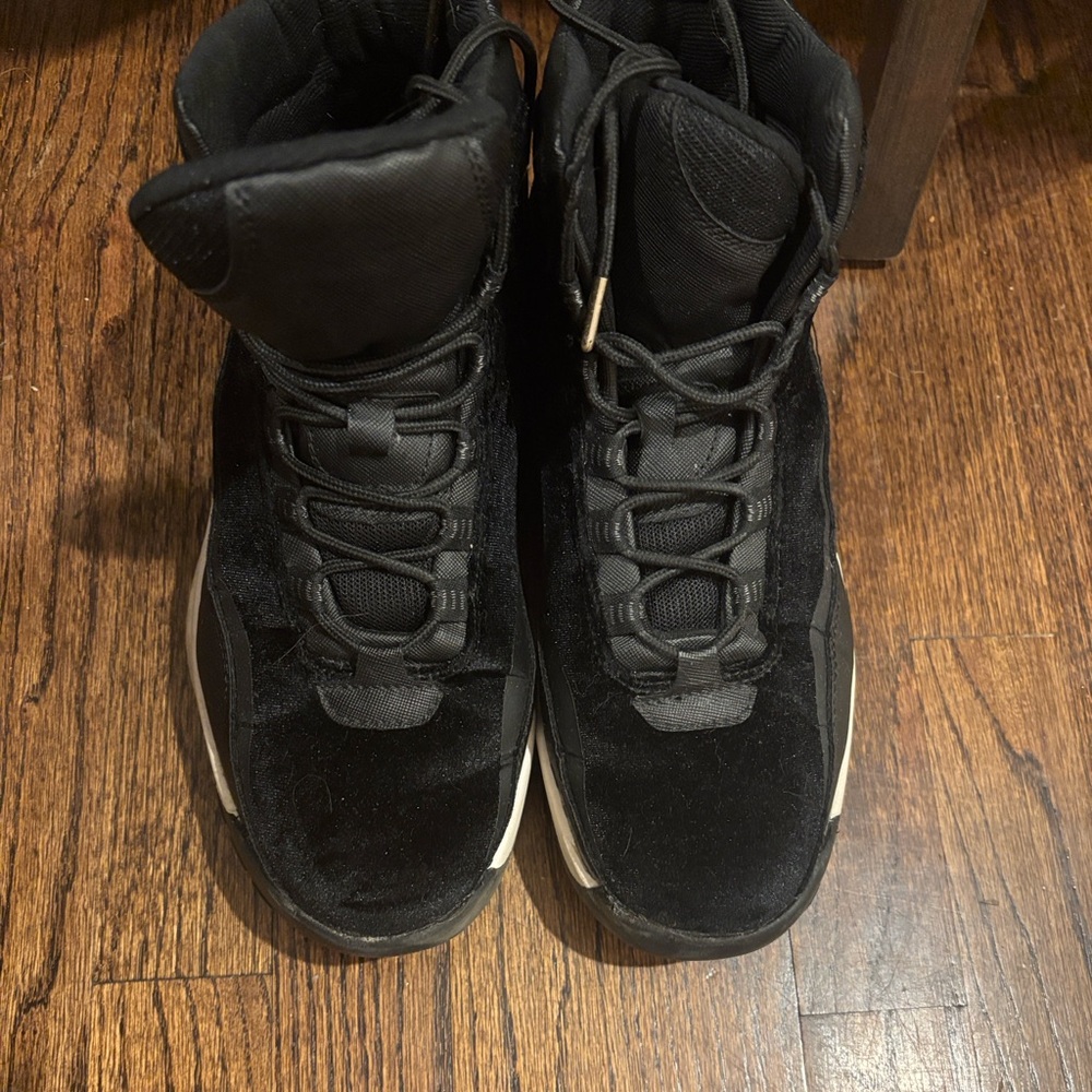 Zara Black and White High-Top Sneakers - Picture 2 of 6